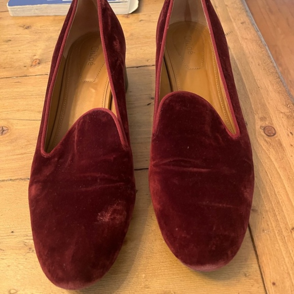 Chloe Designer Quiet Luxury Chic Burgundy Velvet Leather Loafers Pumps Size 40.5